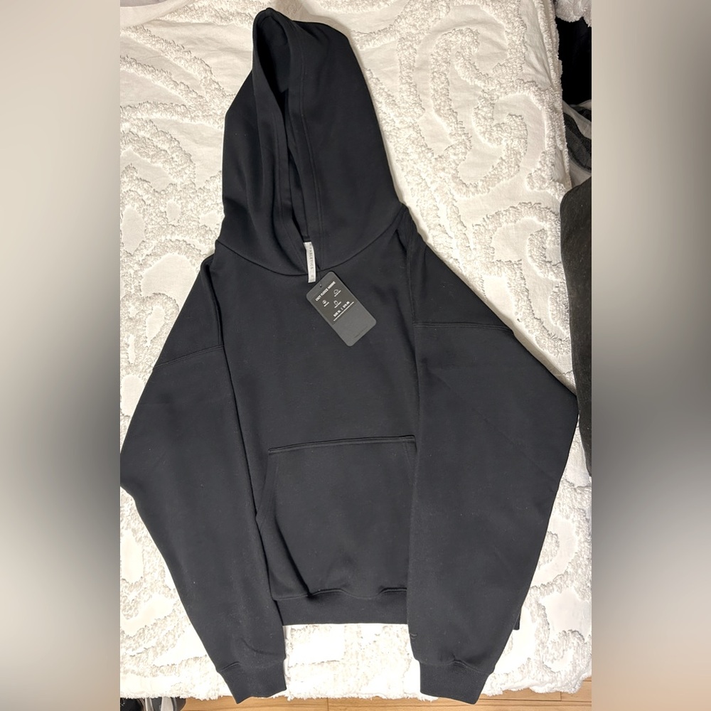 Fabletics pull over hoodie. Brand new, never worn. XL